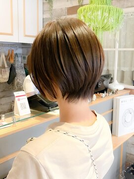 ネオリーブ チロル 横浜西口店(Neolive CiroL.) ショートヘア　ナチュラルヘア　ショートボブ