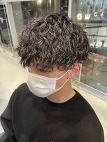 フィフス(fifth)&nbsp;ツイストパーマ波巻きスパイラルパーマツーブロックパーマメンズ