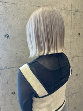 イロ プラス 南田宮店(iro+) 【nanaka】White color