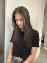 イノセントヘア(innocent.hair) レイヤーロンググレージュカラー