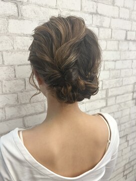 ネオエストログ(NeoestLog) ゆるふわパーティーヘアー