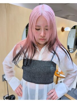 スタン 渋谷(Stam) ペールピンクホワイトピンクカラー韓国ミディアムレイヤー渋谷駅