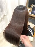 乾かすだけでサラサラな髪へ【縮毛矯正】
