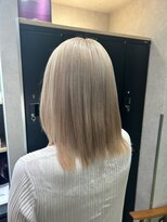 ビアンコ カーロ 二子新地店(Bianco caro)&nbsp;ホワイトベージュ/ホワイトカラー