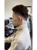 20代30代40代メンズ刈り上げフェードスタイルツイスパ