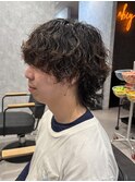 メンズウルフ/波巻きパーマ/刈り上げなし