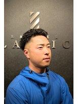 バーバークラシックス(BARBER CLASSICS)&nbsp;男の色気全開！パーマスタイル