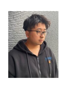 ヘアアンドビューティー クローバー(Hair&Beauty Clover) 刈り上げアップバング