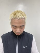 メリケンバーバーショップ トーキョー(MERICAN BARBERSHOP TYO)&nbsp;考案者が施術するEASYPUNK（ヌマタユウト）3