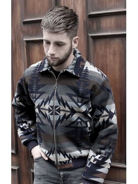 ジジバイワースホワイル(jiji by WORTH WHILE) 刈り上げセンターパートサーフカールフェザーパーママレットヘア