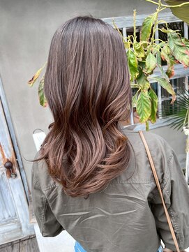 ほんのりグラデーション×ハイライトで叶える白髪カバー艶髪