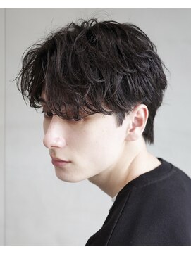 フィフス トウキョウ (fifth TOKYO) 渋谷フェザーパーマメンズマッシュウルフセンターパートカット