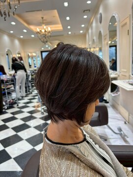 サロンドウィズ 本店 本八幡(Salon de With) 短すぎないショート