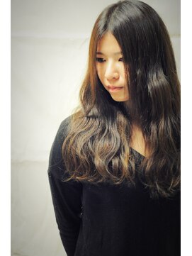 クリサンフューム(CRISAN FIUME) 大人ふんわりウェーブ