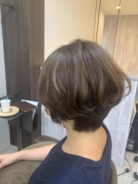 アプシーワン(Apsee.ONE) ☆ふんわりパーマ風ショート☆