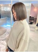 切りっぱなしボブ/グレージュ/ストレートスタイル