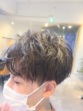 アンド(&.) 学校、バイト、職場でも人気NO.1のナチュラルパーマ！