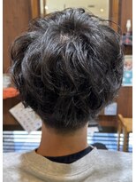 ヘアー リッツ 武豊店(Hair Ritz) センターパートのふんわりパーマスタイル