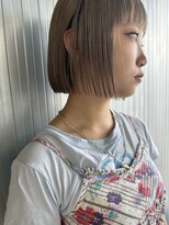 ヨロヘアー(YOLO hair)&nbsp;パツっとボブ/切りっぱなし/ブリーチ