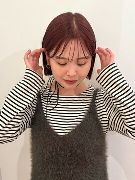 ローネス(LONESS) ぷつっとボブ　ミニボブ　耳かけボブ　前髪ありボブ　暖色ボブ