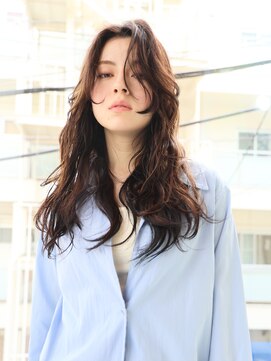 エムスラッシュ 横浜元町店(M.SLASH) かきあげバング/外国人風ウェーブ/ウェットヘア/暗髪/元町