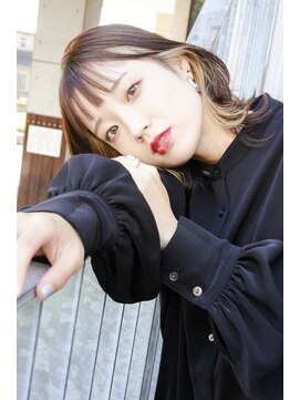 ユラギフロムユイマァル 水島店(YURAGI from YUIMARL) 20代30代ショートレイヤーブリーチ岡山インナーカラー