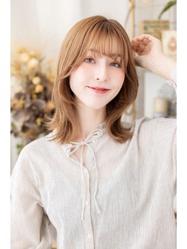 カバーヘア ブリス 志木南口駅前店(COVER HAIR bliss) インナーカラーベージュゴールドくびれミディa志木20代30代40代