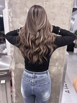 キング 枚方店(K!ng) 縮毛矯正髪質改善レイヤーカットトリートメント心斎橋美容室