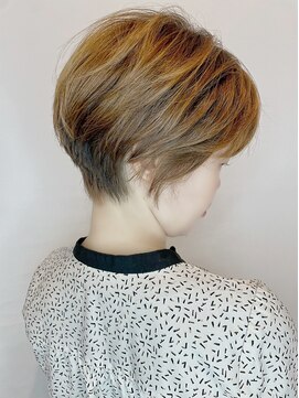 ロッカ ヘアーイノベーション(rocca hair innovation) 絶壁解消＆首細見えのメリハリショート［稲毛/髪質改善］