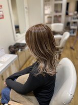 シーループユナイテッドアトリエ(C-LOOP UNITED ATELIER)&nbsp;～明るめokな方～脱白髪ぼかしハイライト【高濃度水素カラー】