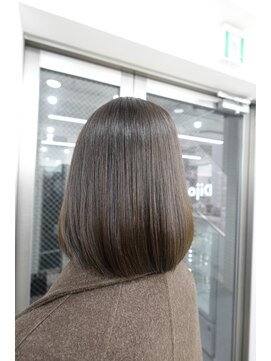 ディジョン 自由ヶ丘(Dijon) 韓国顔まわりレイヤーカットグレージュオリーブベージュブラウン