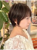 暗髪でも重く見えないコントラストハイライトショート