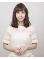しっかりカールの大人可愛いナチュラルヘア