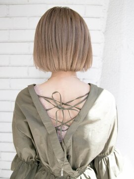 ルティア(Lutia) ハイトーン ミルクティーカラー 切りっぱなし