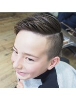 ディエス ヘアデザイン 能見台(diez hair design) ちょっと遊び心をプラス!メンズバーバースタイル!