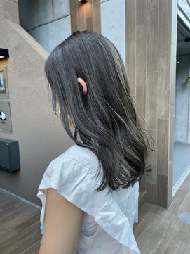 サク(Sac.) ブリーチ無し　赤み抑えた　グレージュカラー　Sac.栃木優佑