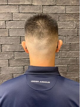 グリーディーフォックス 代々木(Greedy FOX) かき上げヘア/サイドパート/韓国マッシュ/フェードカット/代々木