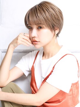 クラッチムク 博多口(CLUTCH muk.) 大人可愛い小顔美髪ミディアムベージュ横顔美人丸みショートA2