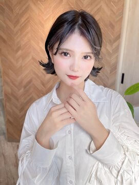 フロウ(Flow) (Flow)松尾篤 骨格や毛流れに合わせて作る似合わせ小顔ヘア