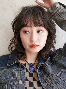 カライング(ing) 大人可愛い20代30代40代黒髪前下がりひし形小顔ボブ