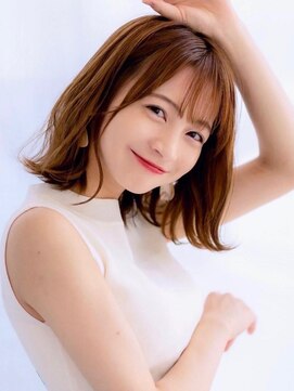 レイリー 原宿 表参道(Rayreee) 透明感たっぷり伸ばしかけボブミディアムくすみベージュ