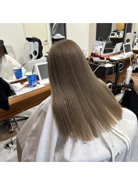 リー 京都西院(Lee) レイヤーカット/ブリーチ/髪質改善/ハイトーン