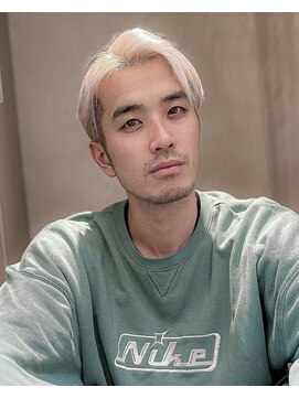 ロンドアンメゾン 原宿(Lond un Maison.) 吉田智哉】フェザーショート、刈り上げショート、グレー