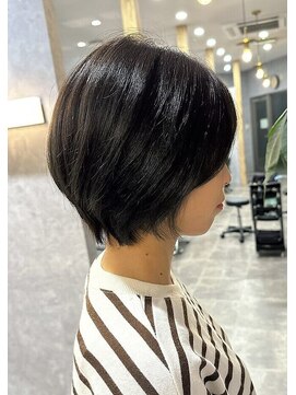 エレノア 越谷(Eleanor) 丸みショートスタイル