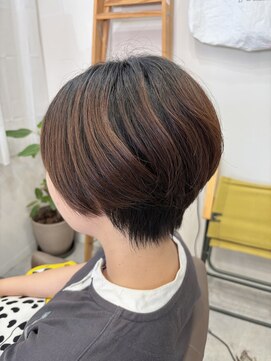 キンヘアストア(KIN hair store) 丸みシルエットの大人ショートボブ