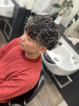 エル バルベロ(EL BARBERO)の写真/高い技術力と豊富な経験で、理想のパーマスタイルを叶えます♪朝のセットも簡単でお洒落にキマる◎