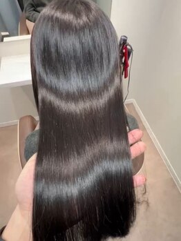 JIL BLAN千葉 ショートカット/ハイライト/レイヤーカット【12月12日 OPEN（予定）】の写真/縮毛矯正が得意なサロン☆トリートメントでは治せない癖や広がりやパケ毛を解消したい方に！[千葉]