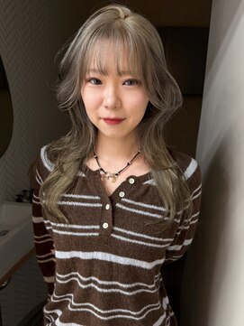 アロ 大阪梅田(alo) 【momoa】オリーブグレーカラー《ブリーチ/大阪梅田》