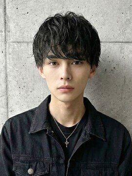 サングース(Sungoose) ニュアンスパーマ、MEN’S HAIR 、刈り上げセンターパート