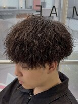 オーバル ジングウマエ(OVARL jingumae)&nbsp;縦落ちパーマシャドウパーマサーフカールフェザーパーマ